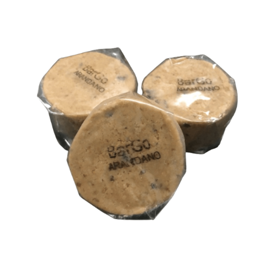 Imagen de Mazapán artesanal con arándano y trozos de cacahuate BarGo 40g