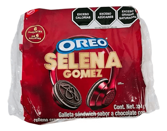 Imagen de Galletas Oreo Selena Gomez con crema sabor canela 6 paquetes de 6 galletas c/u (324g)